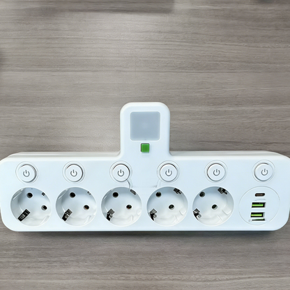 VirtaKoti – Kompakti jatkopistorasia USB-porteilla ja yövalolla